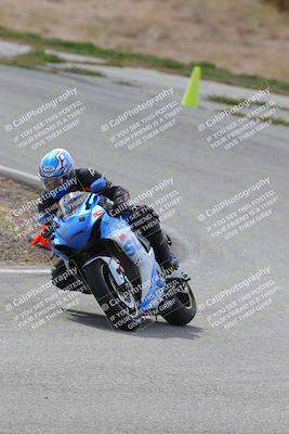 media/Mar-05-2023-TrackXperience (Sun) [[a95d40e56a]]/Group 3/session 2 turn 4/